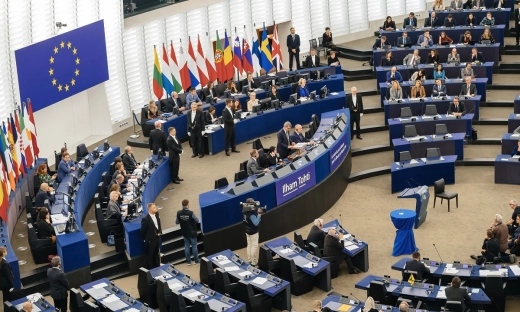 Parlament Europejski zdecydował: Koniec z opakowaniami przesadnie wypełnionymi powietrzem