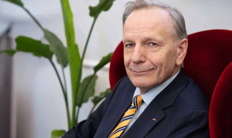 Mocna trójka z plusem. Wywiad z dr. Jackiem Goliszewskim