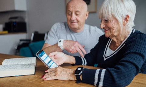 Startupy dla seniorów. Na które projekty warto zwrócić uwagę?