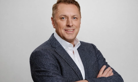 Cyberatak może sparaliżować firmy szybciej niż blackout. Wywiad z Grzegorzem Latosińskim