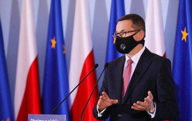Premier Morawiecki: Na tych, którzy łamią przepisy, czekają kary